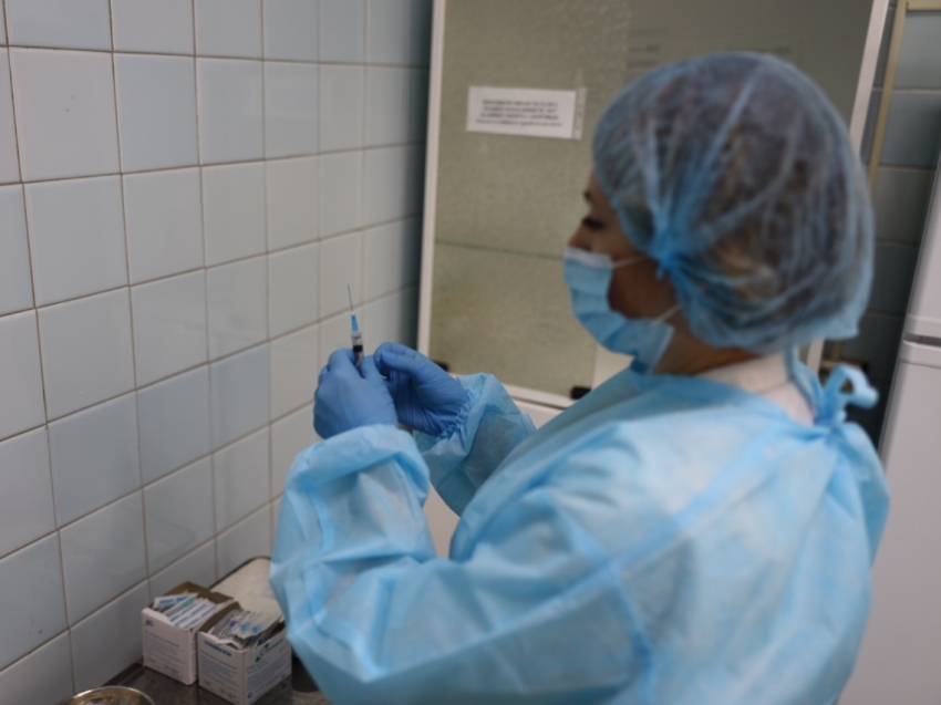 ​Более 3 тысяч доз вакцины против COVID-19 поступило в Забайкалье